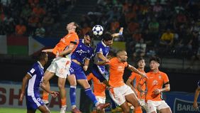 Persib Bandung harus mengakui keunggulan Ratchaburi FC setelah tumbang 0-3 pada leg pertama babak 16 besar AFC Champions League (ACL) II. Laga yang digelar di Stadion Ratchaburi, Na Muang, Rabu malam, 11 Februari 2026, menjadi milik tuan rumah.
