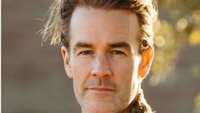 Van Der Beek, yang sudah menikah dan memiliki enam anak, mengungkapkan bahwa dia diagnosis terserang kanker pada 2024.