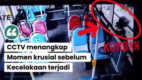 Rekaman kamera pengawas (CCTV) memperlihatkan momen ketika seorang pejalan kaki berinisial S (27) terlindas bus milik PT Transportasi Jakarta di Jalan Margasatwa Raya, Pondok Labu, Cilandak, Jakarta Selatan. 