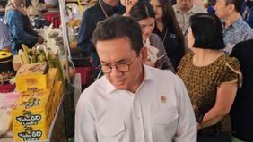 Menteri Perdagangan Budi Santoso memastikan Program Makan Bergizi Gratis (MBG) tidak menjadi penyebab kenaikan harga daging ayam ras di pasaran.