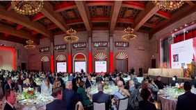 Prabowo Subianto memaparkan komitmen pemerintahannya dalam memperkuat fondasi ekonomi nasional melalui reformasi tata kelola, peningkatan kualitas sumber daya manusia, serta penegakan hukum yang tegas demi menciptakan iklim investasi yang stabil dan 