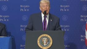 Presiden Amerika Serikat, Donald Trump, memberikan pujian terbuka kepada Presiden Republik Indonesia, Prabowo Subianto, dalam pertemuan Board of Peace di Washington DC, Kamis, 19 Februari 2026.