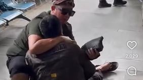 NS diketahui meninggal dunia dengan sejumlah luka di tubuhnya.