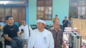 Gubernur Jawa Barat Dedi Mulyadi yang akrab disapa Kang Dedi Mulyadi (KDM) menjemput 12 warga asal Jawa Barat di Maumere, Kabupaten Sikka, Nusa Tenggara Timur (NTT), yang diduga menjadi korban tindak pidana perdagangan orang (TPPO).