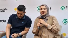 Irwansyah Akui sempat panik saat Zaskia Sungkar melahirkan anak kedua mereka, karena melihat langsung bentuk sobekan.