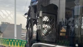 Kecelakaan bus Transjakarta terjadi di Jalur Layang (Flyover) Halte Cipulir, Jakarta Selatan, pada Senin, 23 Februari 2026 pagi. Insiden ini melibatkan dua unit bus yang beroperasi di Koridor 13, dan sempat membuat arus perjalanan terganggu.