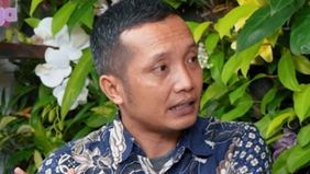 Ayah Nizam bocah 12 tahun asal Sukabumi yang diduga dianiaya ibu tiri hingga meninggal dunia, mencurigai hubungan istrinya dengan anak angkat laki-lakinya.