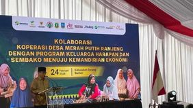 Menteri Desa dan Pembangunan Daerah Tertinggal Yandri Susanto menegaskan bahwa pemerintah pusat tidak memangkas alokasi Dana Desa. Menurutnya, yang dilakukan saat ini adalah pembenahan tata kelola agar pemanfaatannya lebih produktif dan berdampak lan