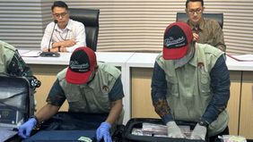 Komisi Pemberantasan Korupsi (KPK) menahan Budiman Bayu Prasojo, tersangka ketujuh kasus dugaan suap dan gratifikasi terkait importasi barang tiruan.