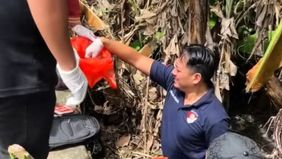 Kasus penemuan jasad ibu dan anak di kolam bekas asrama polisi di wilayah Jombang akhirnya mulai menemukan titik terang. Polisi mengungkap penyebab kematian kedua korban setelah proses autopsi dilakukan.