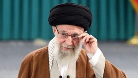 Pemimpin Tertinggi Iran, Ali Khamenei, dilaporkan tewas dalam serangan militer yang diklaim dilakukan Israel.