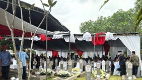 Presiden Prabowo Subianto dijadwalkan memimpin upacara pemakaman secara militer untuk Wakil Presiden Ke-6 Republik Indonesia, Try Sutrisno, di Taman Makam Pahlawan Kalibata, Jakarta Selatan, Senin, 2 Maret 2026.