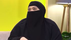 Annisa Hadiyanti menceritakan awal mula ia diselingkuhi oleh Aditya mantan suaminya yang saat itu menjadi founder animasi Nussa Rara.