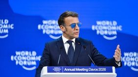 Presiden Prancis Emmanuel Macron melakukan percakapan telepon dengan Perdana Menteri Spanyol Pedro Sanchez untuk menyampaikan dukungan dan solidaritas kepada pemerintah Spanyol. 