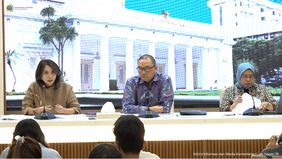 Kementerian Luar Negeri (Kemlu) Republik Indonesia menyatakan bahwa pembahasan terkait implementasi Board of Peace (BoP) untuk sementara ditangguhkan menyusul meningkatnya ketegangan di kawasan Timur Tengah.