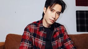 Kabar duka datang dari dunia musik Indonesia. Penyanyi sekaligus musisi ternama Vidi Aldiano dikabarkan meninggal dunia pada Sabtu 7 Maret 2026.