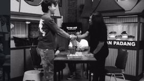 Vidi Aldiano meninggal karena sakit kanker ginjal.