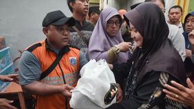 Badan Amil Zakat Nasional (Baznas)/Bazis Provinsi DKI Jakarta menyatakan tidak ada larangan bagi umat Muslim untuk membayar zakat fitrah menggunakan uang yang berasal dari hasil utang.