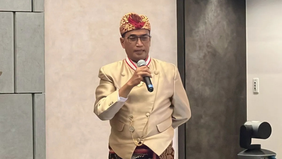 Komisi Pemberantasan Korupsi (KPK) membuka kemungkinan memanggil Endang Sri Hariyatie, istri mantan Menteri Perhubungan Budi Karya Sumadi, sebagai saksi dalam penyidikan kasus dugaan suap proyek pembangunan dan pemeliharaan jalur kereta api.