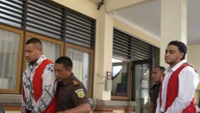 Pengadilan Negeri Denpasar, Bali, menjatuhkan vonis 16 tahun penjara kepada dua warga negara Australia, Mevlut Coskun (22) dan Paea Imiddlemore Tupou (26), karena terbukti melakukan pembunuhan terhadap seorang warga negara Australia.