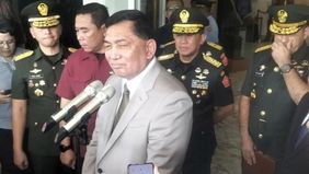 Menteri Pertahanan Sjafrie Sjamsoeddin mengimbau masyarakat agar tidak merasa khawatir terhadap penetapan status siaga satu yang sebelumnya diumumkan oleh TNI.