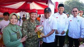 Sinar Mas melalui Yayasan Muslim Sinar Mas (YMSM) kembali menyalurkan wakaf mushaf Alquran kepada dua institusi negara, yakni Komando Pasukan Khusus (Kopassus) dan Kementerian Luar Negeri. 