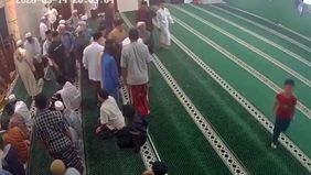 Seorang jamaah dilaporkan meninggal dunia saat melaksanakan salat tarawih di Masjid Babussalam yang berada di Jalan Margonda Raya, Gang Langgar, Kemiri Muka, Beji, Depok, pada Sabtu (14/3) sekitar pukul 20.00 WIB.