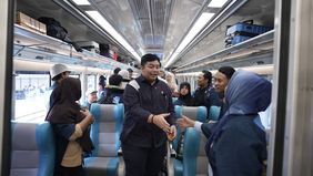 Program Mudik Gratis Bareng Mas Kawe 2026 memberangkatkan ratusan pemudik dari Stasiun Pasar Senen, Jakarta, menuju Jember dan Lumajang, Jawa Timur, pada Senin, 16 Maret 2026. 