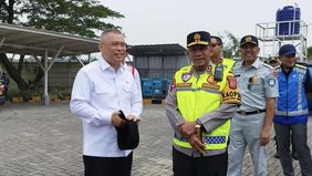 Menteri Perhubungan Dudy Purwagandhi menyatakan bahwa pemberlakuan rekayasa lalu lintas satu arah (one way) nasional di Tol Trans Jawa akan bersifat situasional, bergantung pada kondisi arus kendaraan selama periode mudik Lebaran.