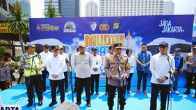 Kapolri Listyo Sigit Prabowo memastikan bahwa kepolisian terus bekerja mengusut kasus penyiraman air keras terhadap Wakil Koordinator KontraS Andrie Yunus.