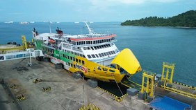 PT ASDP Indonesia Ferry (Persero) menyatakan pelaksanaan angkutan arus mudik Lebaran 1447 Hijriah berjalan terkendali. Hal ini didukung kesiapan operasional serta koordinasi lintas pemangku kepentingan di 15 lintasan nasional yang dipantau.