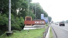 PT Jasa Marga (Persero) Tbk mendukung pemberlakuan sistem buka tutup Rest Area KM 62B Jalan Tol Jakarta-Cikampek arah Jakarta berdasarkan diskresi Kepolisian.