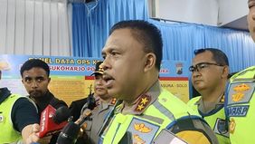 Korps Lalu Lintas (Korlantas) Polri menghentikan rekayasa lalu lintas satu arah atau one way dari KM 414 Gerbang Tol (GT) Kalikangkung, Semarang hingga KM 263 Tol Pejagan&ndash;Pemalang karena arus balik menuju Jakarta terpantau mulai landai.