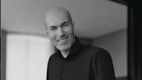 Langkah ini menandai berakhirnya masa kepemimpinan Didier Deschamps yang telah menangani skuad Les Bleus selama 14 tahun. Deschamps merupakan rekan setim Zidane saat membawa Prancis menjuarai Piala Dunia 1998 sebagai pemain.