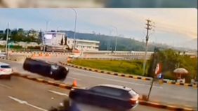 Peristiwa ini terjadi di Jalan Raya Parungkuda, tepatnya di wilayah Sundawenang, Kecamatan Parungkuda. Faktor kecepatan serta kondisi tikungan yang cukup tajam diduga menjadi penyebab utama kecelakaan. Pengendara diimbau untuk lebih berhati-hati, ter