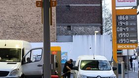 Pemerintah Prancis memberikan izin sementara untuk penjualan bahan bakar yang tidak memenuhi standar teknis, sebagaimana dilaporkan media BFMTV pada Kamis 26 Maret 2026.