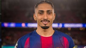 Raphinha sebelumnya mengalami cedera saat membela Brasil dalam laga uji coba melawan Prancis. Dia harus ditarik keluar di akhir babak pertama setelah merasakan masalah pada ototnya.