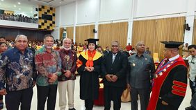 Acara dihadiri Gubernur Papua Barat, Ketua DPR Provinsi, Ketua Majelis Rakyat Papua, pimpinan perguruan tinggi, Forum Komunikasi Kerukunan Suku Nusantara, jajaran Organisasi Perangkat Daerah, serta Kepala LLDIKTI Wilayah IV.