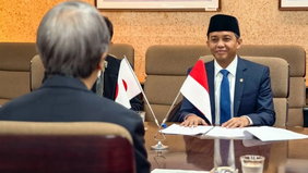 Menteri Kehutanan, Raja Juli Antoni, menyampaikan bahwa peluang investasi karbon oleh sektor swasta, termasuk dari luar negeri seperti Jepang, terbuka luas di Indonesia. 