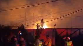 PT Pertamina Patra Niaga Regional Jawa Bagian Barat (JBB) memastikan bertanggung jawab penuh atas dampak yang ditimbulkan akibat ledakan dan kebakaran di area Stasiun Pengisian Bulk Elpiji (SPBE) Cimuning, Kecamatan Mustika Jaya, Kota Bekasi.