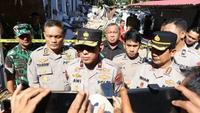 Wakapolda Sulawesi Utara Brigjen Pol Awi Setiyono menyatakan pihak kepolisian terus berkoordinasi dengan berbagai instansi untuk melakukan pendataan serta patroli mitigasi pascagempa tektonik berkekuatan magnitudo 7,6 yang terjadi pada Kamis pagi.