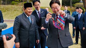 Kunjungan kenegaraan Presiden Republik Indonesia Prabowo Subianto ke Republik Korea pada Rabu, 1 April 2026 kemarin tidak hanya diwarnai agenda resmi kenegaraan, tetapi juga momen hangat yang mencerminkan kedekatan personal antar pemimpin.