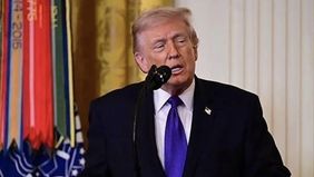 Spekulasi mengenai kondisi kesehatan Presiden Amerika Serikat Donald Trump mencuat di tengah meningkatnya ketegangan konflik dengan Iran. Isu ini berkembang cepat di media sosial, menyebut Trump disebut-sebut tengah menjalani perawatan di rumah sakit