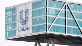 Unilever mengumumkan penggabungan unit bisnis makanannya dengan perusahaan bumbu asal Amerika Serikat McCormick senilai USD65 miliar.
