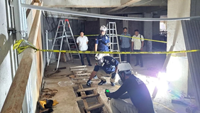 Pusat Laboratorium Forensik (Puslabfor) Bareskrim Polri bersama Kementerian Ketenagakerjaan melakukan pengujian terhadap sampel gas dan air dalam kasus tewasnya empat pekerja di sebuah proyek bangunan di kawasan Jagakarsa, Jakarta Selatan.