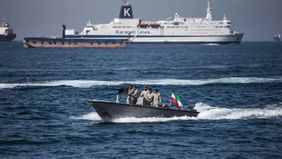 Presiden Amerika Serikat Donald Trump mengungkapkan tengah mengkaji kemungkinan membentuk kerja sama usaha patungan (joint venture) dengan Iran untuk menarik biaya dari kapal-kapal yang melintasi Selat Hormuz.