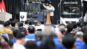 Prabowo Subianto meresmikan fasilitas perakitan kendaraan komersial listrik milik PT VKTR Sakti Industries di Kabupaten Magelang, Provinsi Jawa Tengah, Kamis, 9 April 2026.