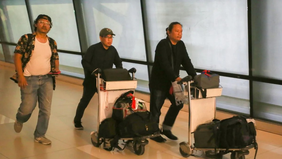 Kementerian Luar Negeri Republik Indonesia memastikan ratusan warga negara Indonesia (WNI) yang terdampak gangguan penerbangan di kawasan Timur Tengah tengah dalam proses pemulangan ke tanah air.