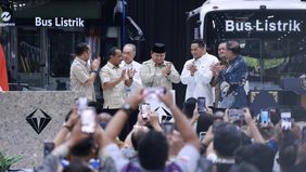 Prabowo Subianto menyampaikan optimisme dan kebanggaan atas kemajuan industri kendaraan listrik nasional, khususnya dalam kemampuan produksi bus dan truk listrik di dalam negeri.