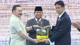 Hal ini dinyatakan Prabowo saat acara penyerahan uang senilai Rp 11,4 triliun lebih negara, hasil kerja Satgas PKH